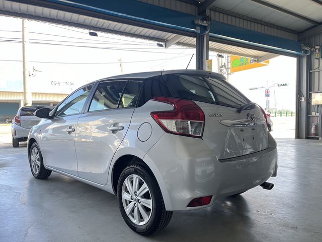 TOYOTA豐田 YARIS  第2張相片