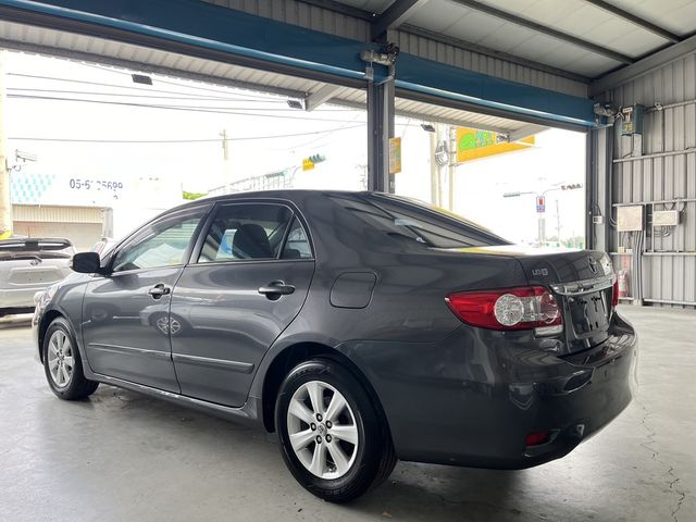 TOYOTA豐田 ALTIS  第2張相片