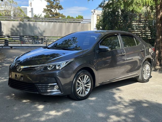 TOYOTA豐田 ALTIS  第1張相片