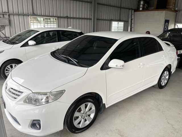 TOYOTA豐田 ALTIS  第2張相片
