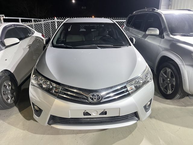 TOYOTA豐田 ALTIS  第2張相片