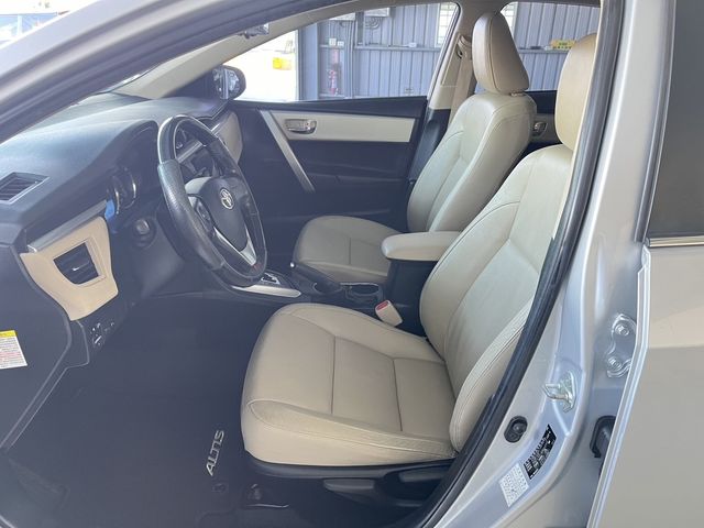 TOYOTA豐田 ALTIS  第7張相片