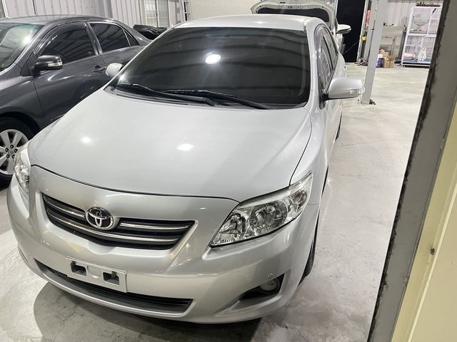 TOYOTA豐田 ALTIS  第2張相片