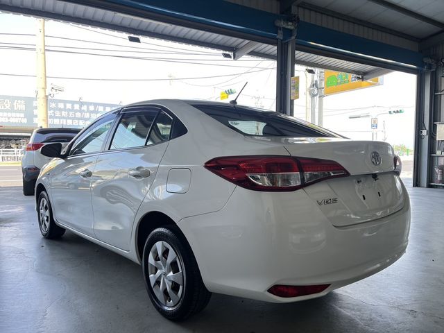 TOYOTA豐田 VIOS  第2張相片