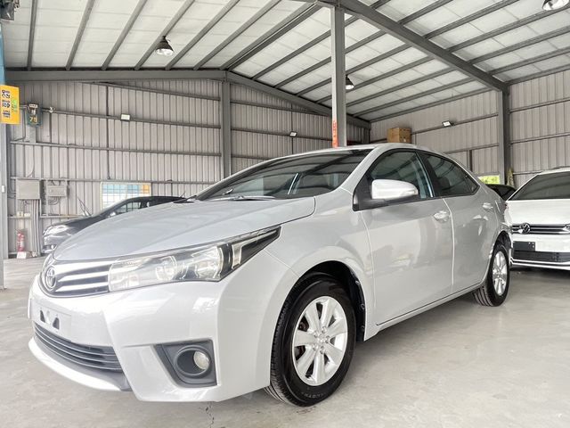 TOYOTA豐田 ALTIS  第1張相片