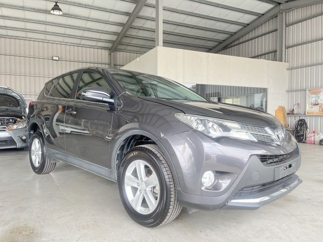 TOYOTA豐田 RAV4  第3張相片