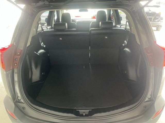 TOYOTA豐田 RAV4  第11張相片