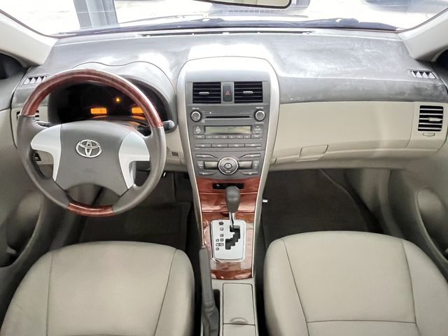 TOYOTA豐田 ALTIS  第5張相片