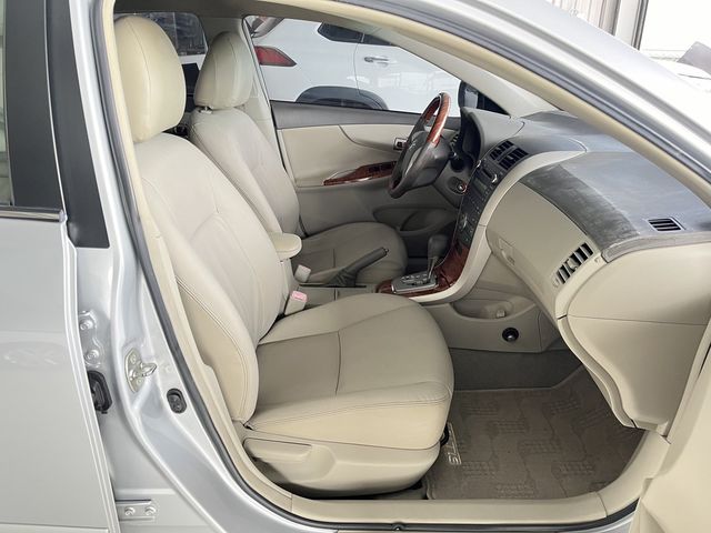 TOYOTA豐田 ALTIS  第9張相片