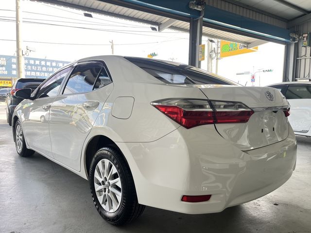TOYOTA豐田 ALTIS  第2張相片