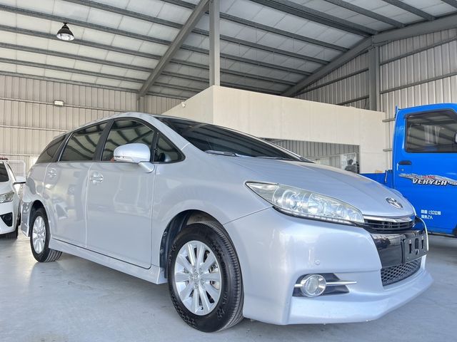 TOYOTA豐田 WISH  第3張相片