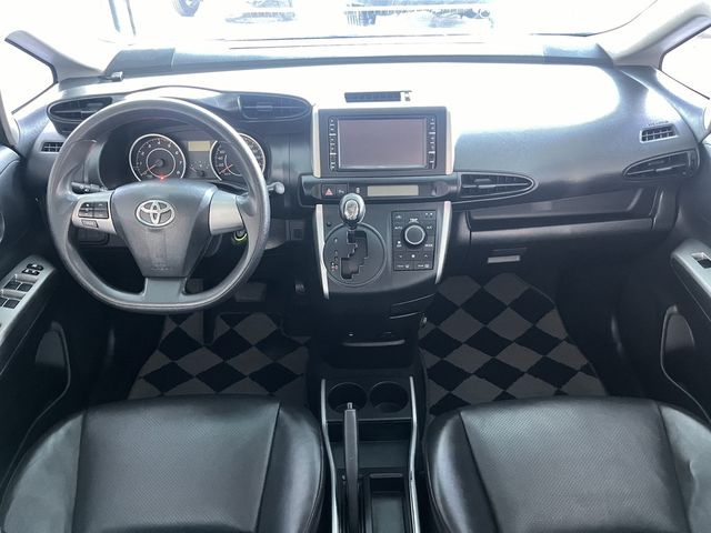 TOYOTA豐田 WISH  第5張相片