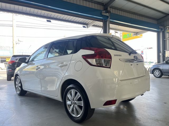 TOYOTA豐田 YARIS  第2張相片