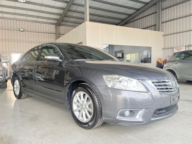 TOYOTA豐田 CAMRY  第3張相片