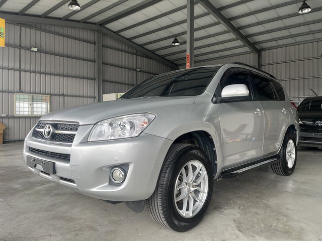 TOYOTA豐田 RAV4  第1張相片