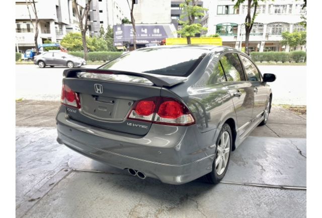 Honda CIVIC  第2張相片