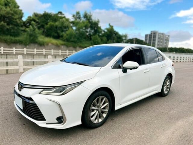 TOYOTA豐田 ALTIS  第1張相片
