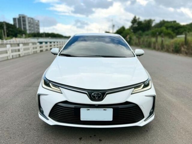 TOYOTA豐田 ALTIS  第2張相片
