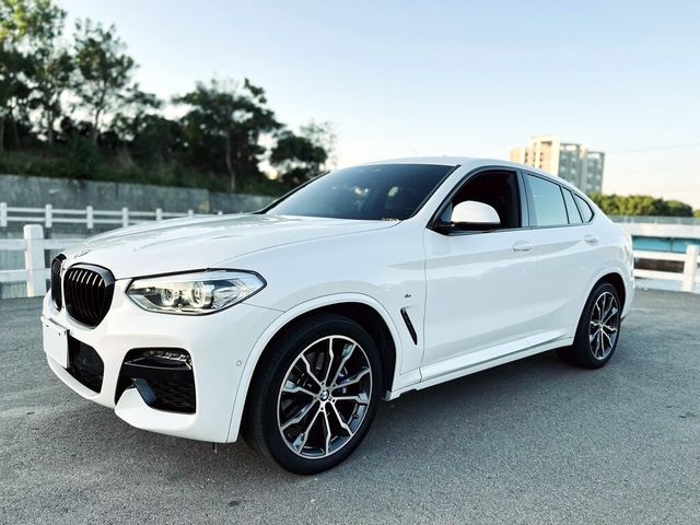 BMW寶馬 X4 XDRIVE30I  第1張相片