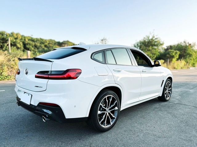 BMW寶馬 X4 XDRIVE30I  第4張相片