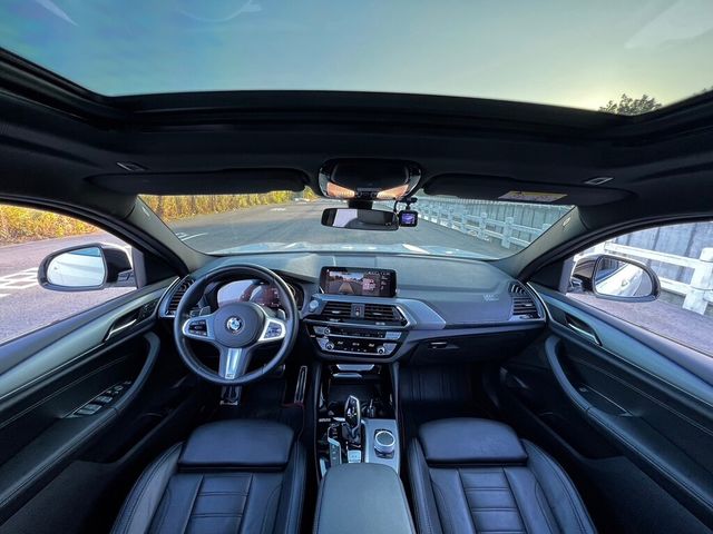 BMW寶馬 X4 XDRIVE30I  第8張相片