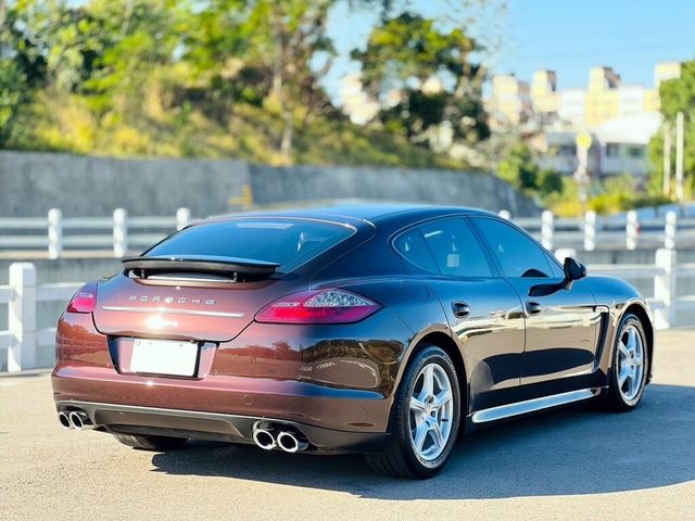 PORSCHE保時捷 PANAMERA  第4張相片