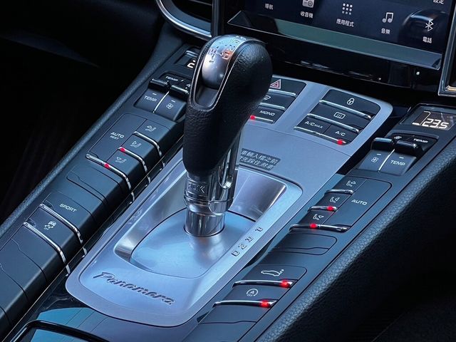 PORSCHE保時捷 PANAMERA  第11張相片