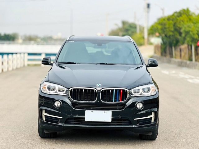 BMW寶馬 X5 XDRIVE25D  第2張相片