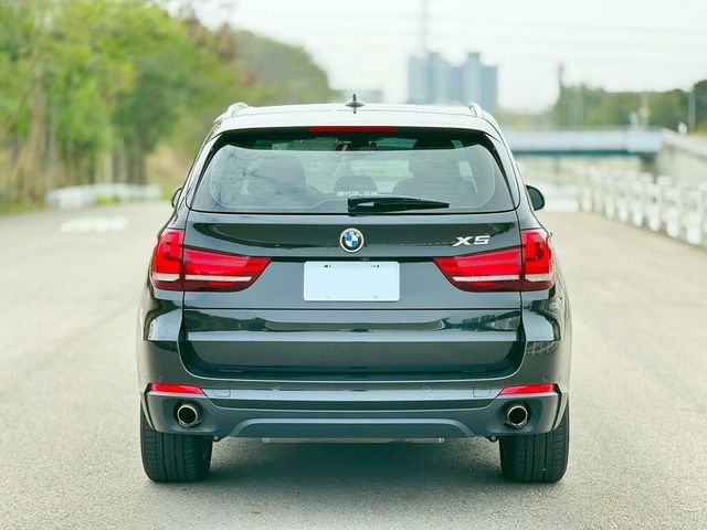 BMW寶馬 X5 XDRIVE25D  第3張相片
