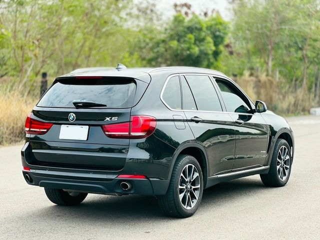 BMW寶馬 X5 XDRIVE25D  第4張相片