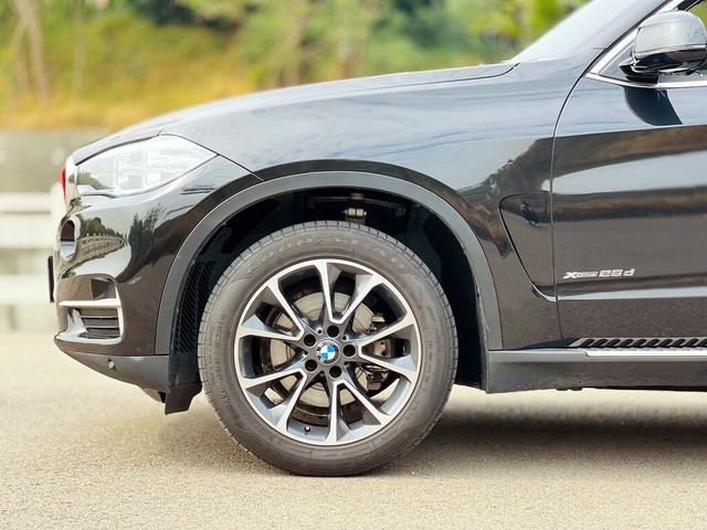 BMW寶馬 X5 XDRIVE25D  第5張相片