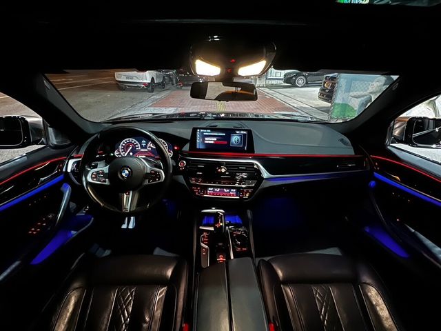 BMW寶馬 550I  第6張相片