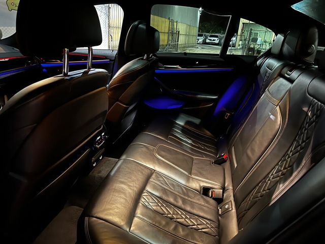 BMW寶馬 550I  第12張相片