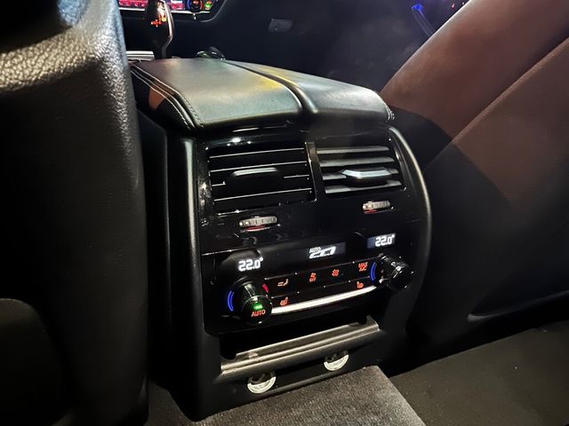 BMW寶馬 550I  第13張相片