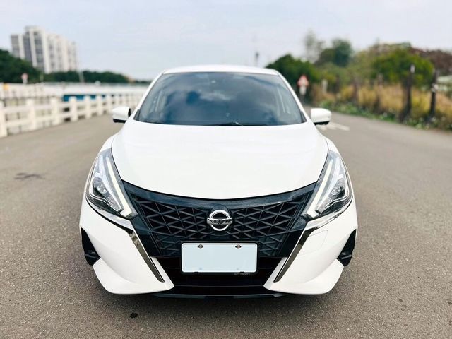 NISSAN日產 TIIDA  第2張相片