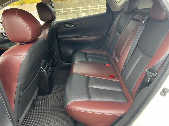 NISSAN日產 TIIDA  第16張相片