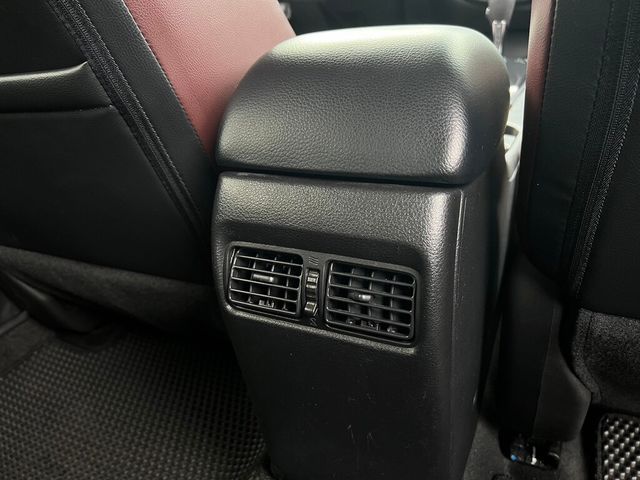 NISSAN日產 TIIDA  第17張相片
