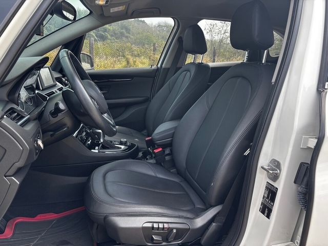 BMW寶馬 218I  第13張相片