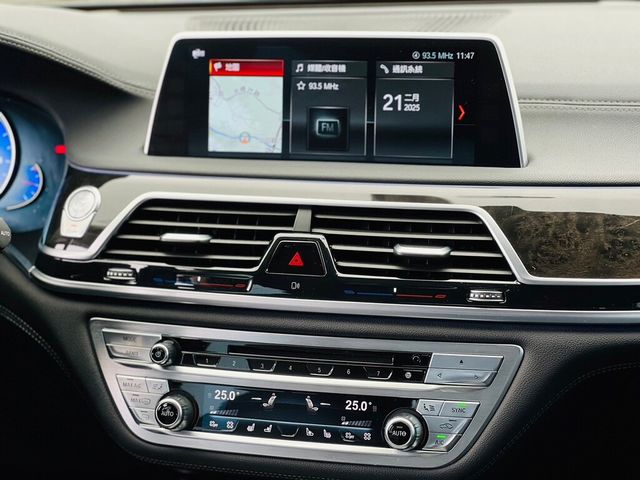 BMW寶馬 740LI  第14張相片