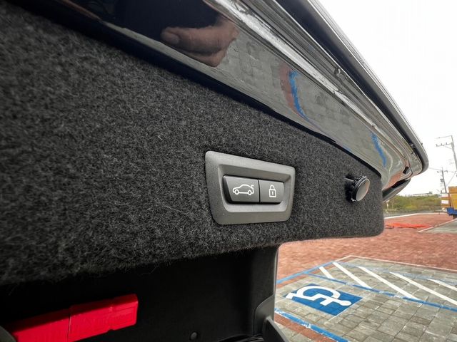 BMW寶馬 740LI  第19張相片