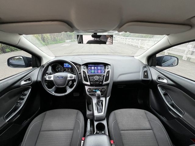 FORD福特 FOCUS  第13張相片