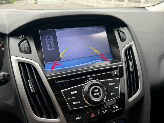 FORD福特 FOCUS  第21張相片
