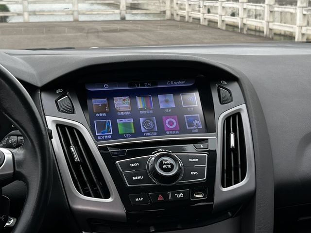 FORD福特 FOCUS  第23張相片