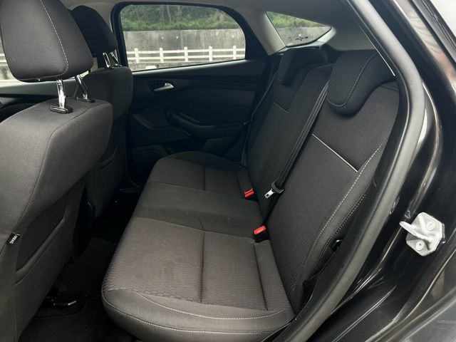FORD福特 FOCUS  第31張相片