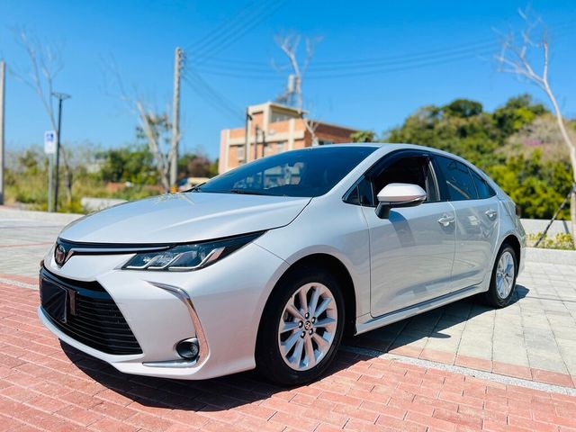 TOYOTA豐田 ALTIS  第1張相片