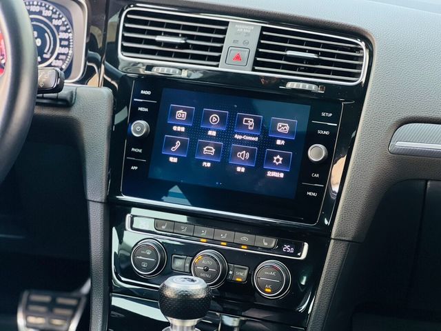 VOLKSWAGEN福斯 GOLF  第12張相片