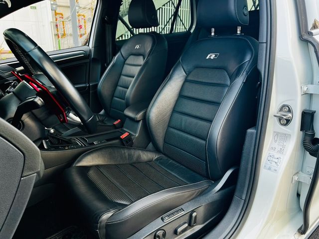 VOLKSWAGEN福斯 GOLF  第15張相片