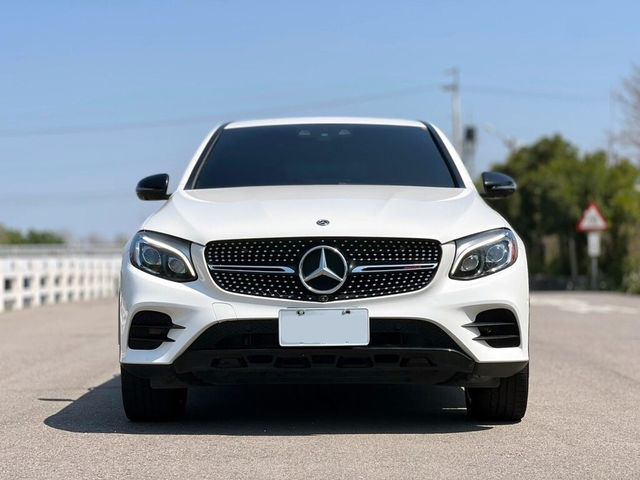 M-BENZ賓士 GLC300 AMG COUPE  第2張相片