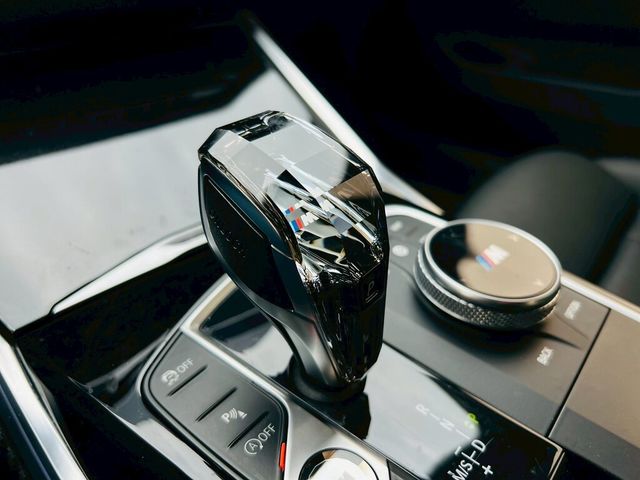 BMW寶馬 330I M SPORT  第13張相片