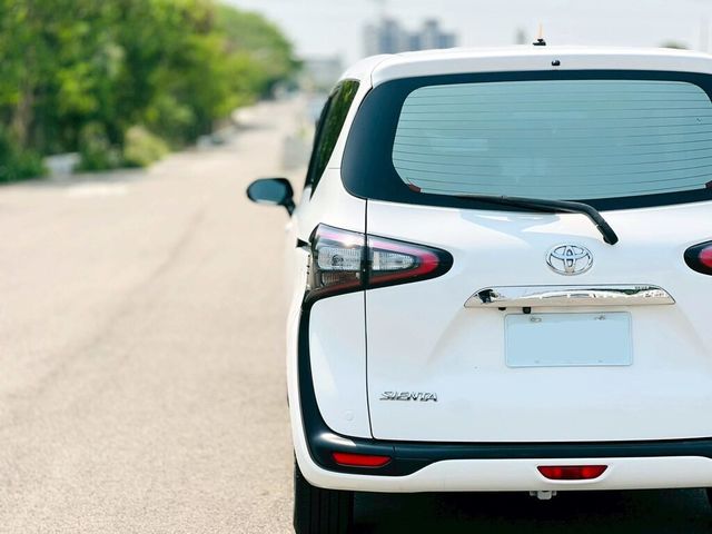 TOYOTA豐田 SIENTA  第5張相片